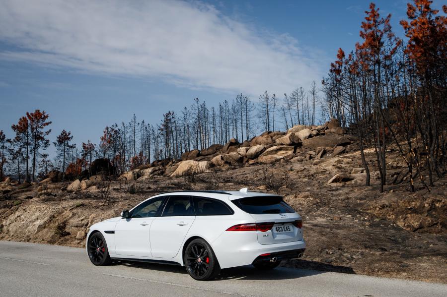  Jaguar XF S Sportbrake 2017 года  (WW) (фото 67 из 67)
